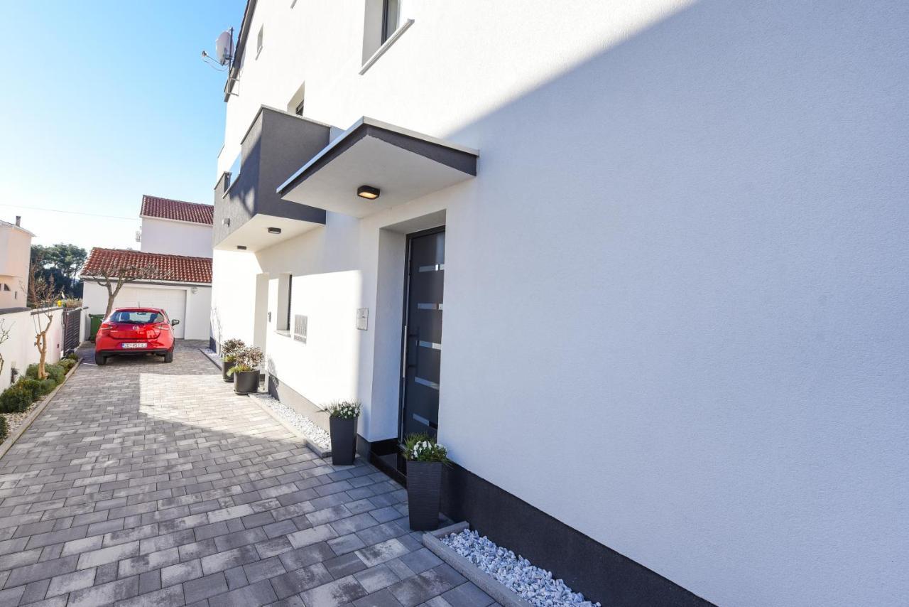 זאדאר Apartments Lecija מראה חיצוני תמונה