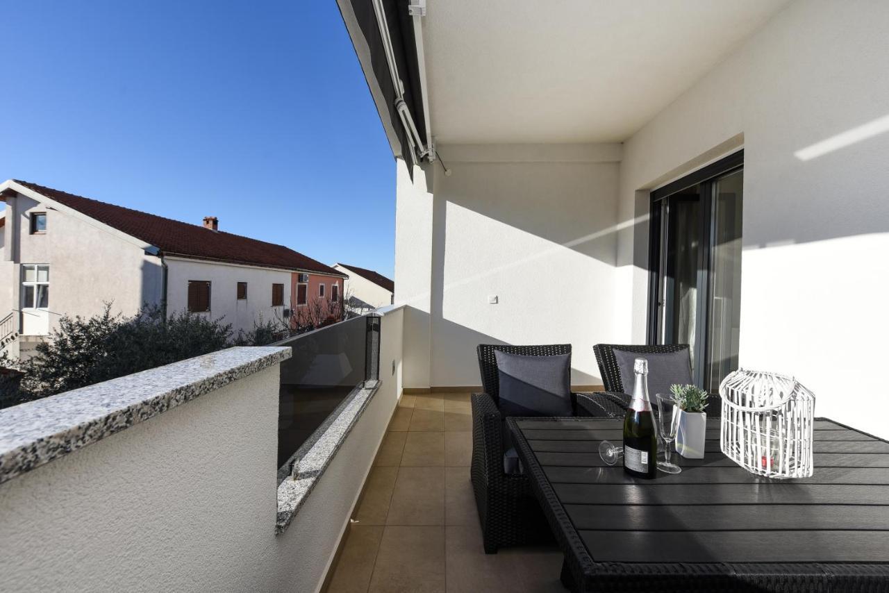 זאדאר Apartments Lecija מראה חיצוני תמונה