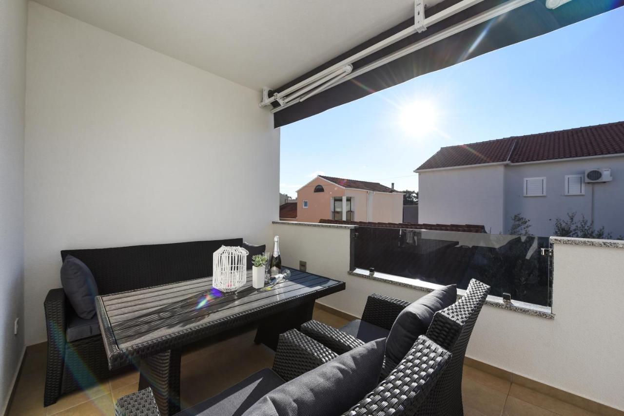 זאדאר Apartments Lecija מראה חיצוני תמונה